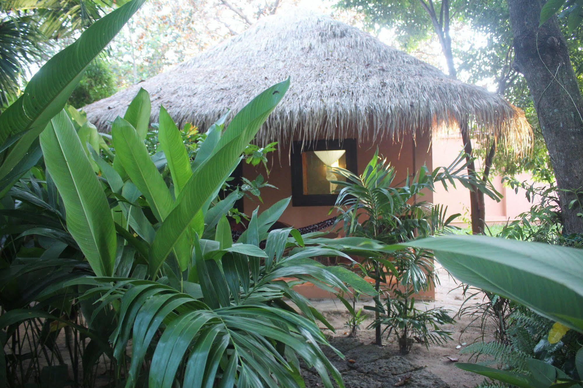 Botanica Guesthouse Kep Eksteriør billede