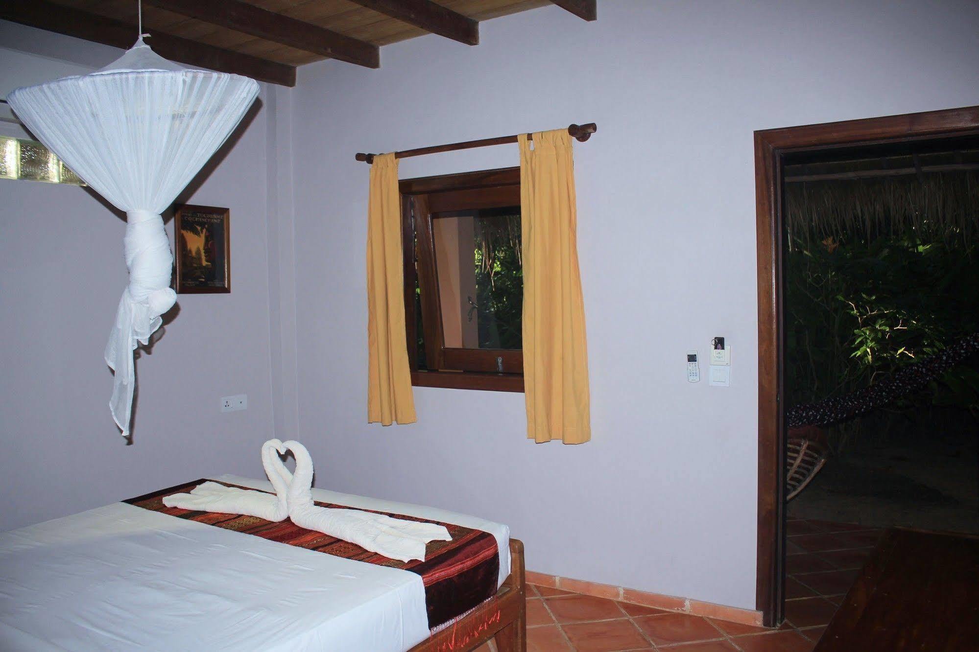 Botanica Guesthouse Kep Eksteriør billede